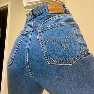 Levi’s High Loose Jeans